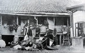 <span style="float: left; font-size: 26px; font-weight: bold; color: black;">1</span> Présence juive en France au début du 20ème siècle : Israélites et immigrés juifs d’Europe de l’Est 27 20I C0020 1 25.18 pogrom e1529415400901 MRJ MOI
