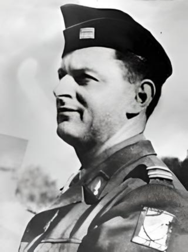 <span style="float: left; font-size: 26px; font-weight: bold; color: black;">4</span> Insurrections populaires. Engagement des jeunes Juifs 7 Rol Tanguy MRJ MOI