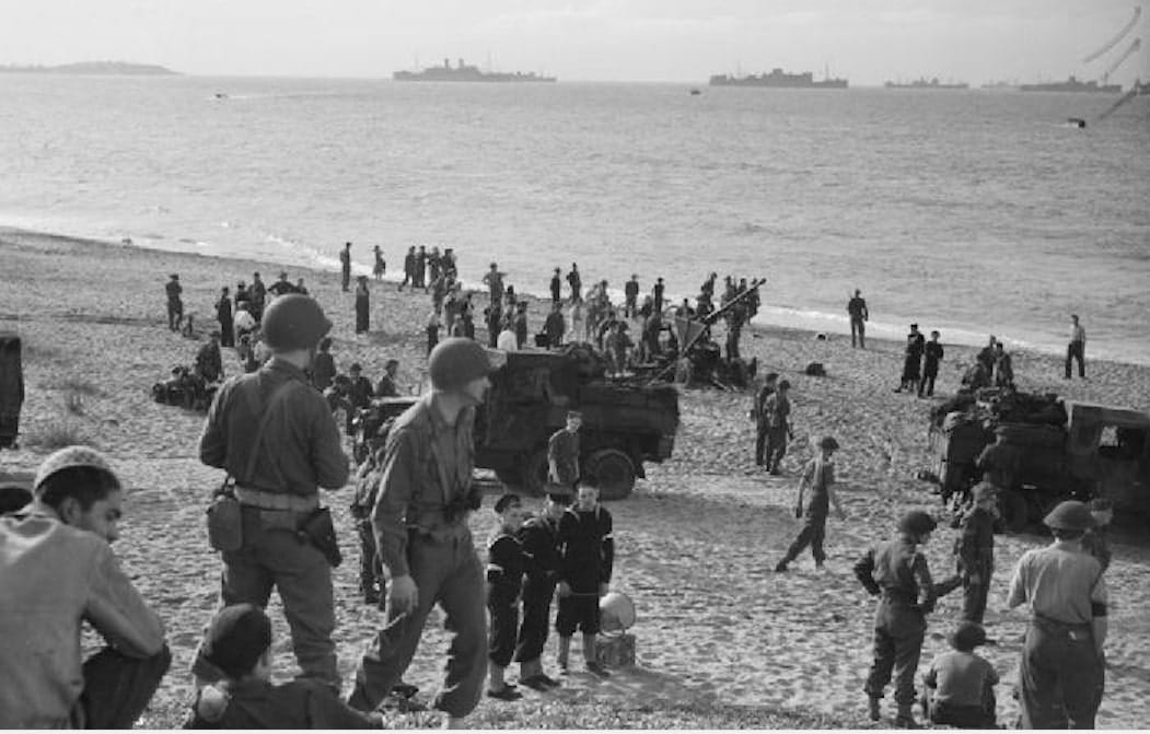 <span style="float: left; font-size: 26px; font-weight: bold; color: black;">1</span> Organisation de la lutte armée sur tout le territoire 47 s10.pa1 .002 operation torch alger MRJ MOI
