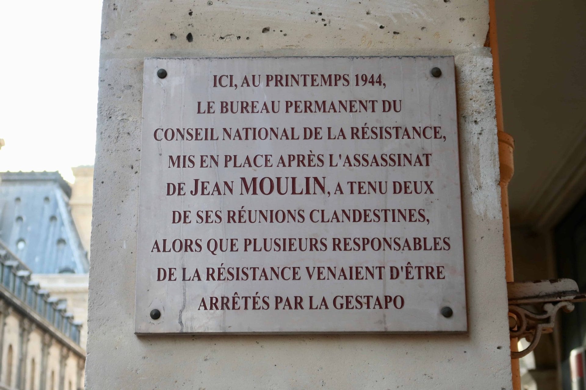 <span style="float: left; font-size: 26px; font-weight: bold; color: black;">3</span> Programme du Conseil National de la Résistance et combats sur le terrain 38 s13.pa3 .01 plaque rivoli cnr scaled MRJ MOI