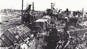 <span style="float: left; font-size: 26px; font-weight: bold; color: black;">2</span> Derniers sursauts de la collaboration et du nazisme 17 s14.pa2 .010 bombardement douai MRJ MOI