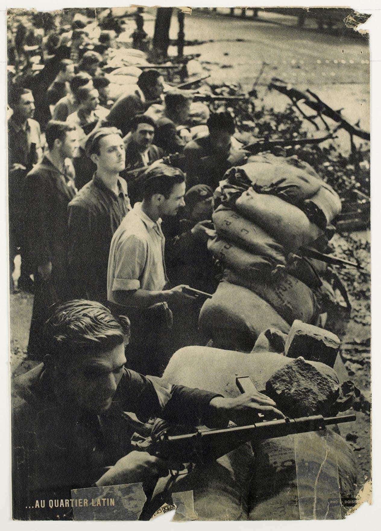 <span style="float: left; font-size: 26px; font-weight: bold; color: black;">4</span> Insurrections populaires. Engagement des jeunes Juifs 55 s14.pa4 .007 barricades paris MRJ MOI