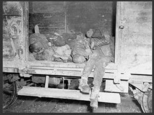 <span style="float: left; font-size: 26px; font-weight: bold; color: black;">1</span> Ampleur du génocide 13 s15.pa1 .012 dachau train 29 avril 1945 MRJ MOI
