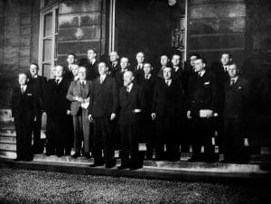 <span style="float: left; font-size: 26px; font-weight: bold; color: black;">2</span> Création de la Commission Centrale de l’Enfance (CCE) 28 s15.pa2 .020 gouv de gaulle 13nov 1945 MRJ MOI