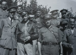<span style="float: left; font-size: 26px; font-weight: bold; color: black;">1</span> Un front uni contre deux dangers communs 29 s2.pa1 .019 entrainement guerilla img 2825 MRJ MOI