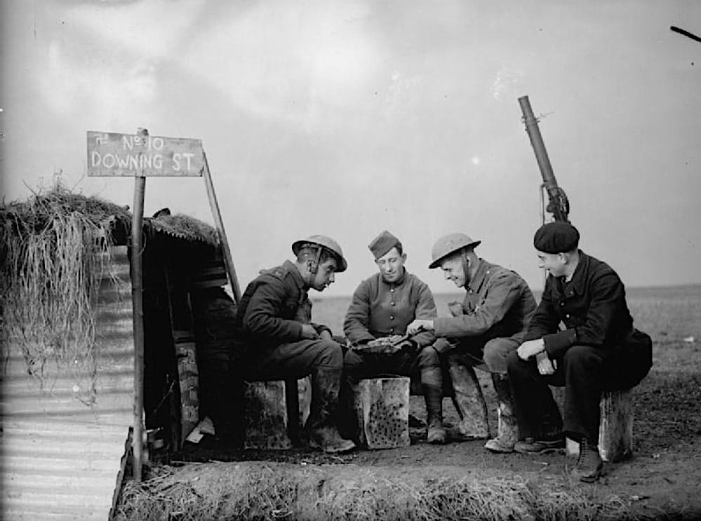<span style="float: left; font-size: 26px; font-weight: bold; color: black;">1</span> Engagement des Juifs immigrés dans la guerre 75 s3.pa1 .001 drole guerre 28nov 1939 MRJ MOI