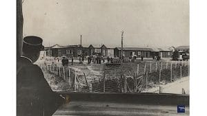 <span style="float: left; font-size: 26px; font-weight: bold; color: black;">3</span> Camps d’internement et premières rafles 34 s4.pa3 .018 ciii 53 beaune la rolande b MRJ MOI