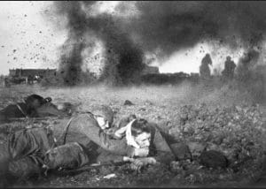 <span style="float: left; font-size: 26px; font-weight: bold; color: black;">1</span> L'invasion de l’URSS par les nazis : vers la guerre mondiale 15 s5.pa1 .007 bataille moscou sept1941 MRJ MOI
