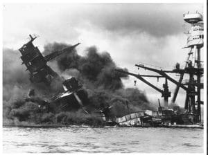<span style="float: left; font-size: 26px; font-weight: bold; color: black;">2</span> Nouveau palier dans la politique de terreur 38 s7.pa2 .001 pearl harbor arizona min MRJ MOI